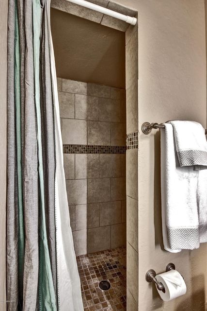 3824 N 35th St, Phoenix, AZ 85018 - photo 1