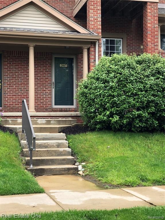 2867 BARCLAY WAY