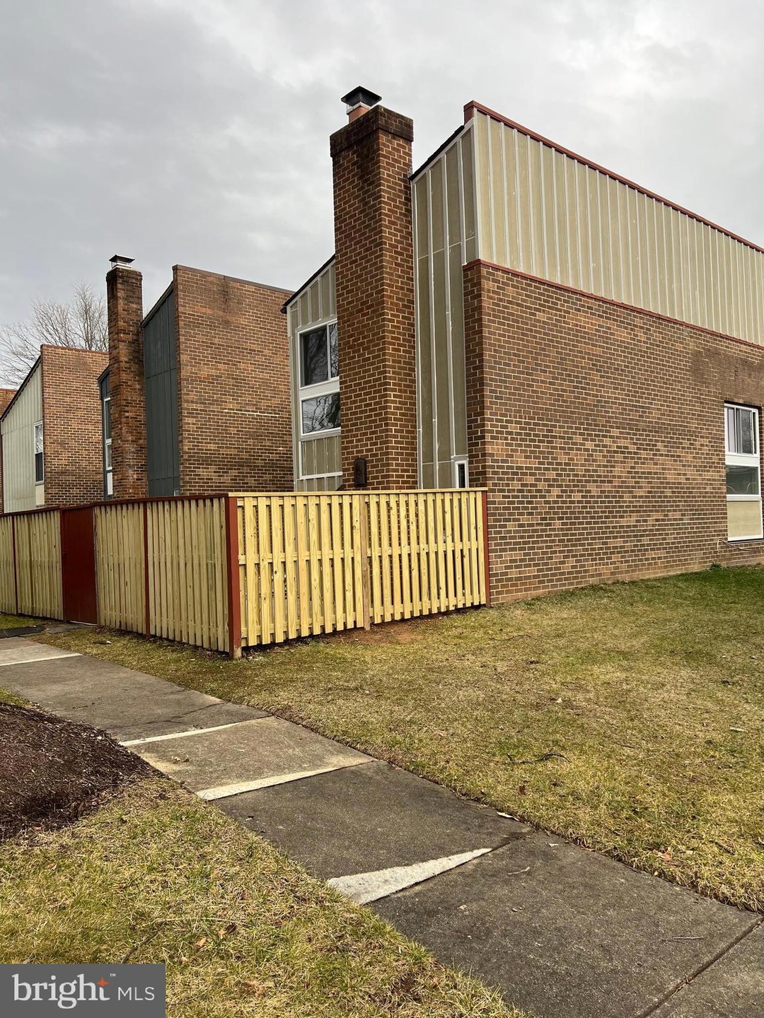 11390 Links Dr, Reston, VA 20190 - photo 1