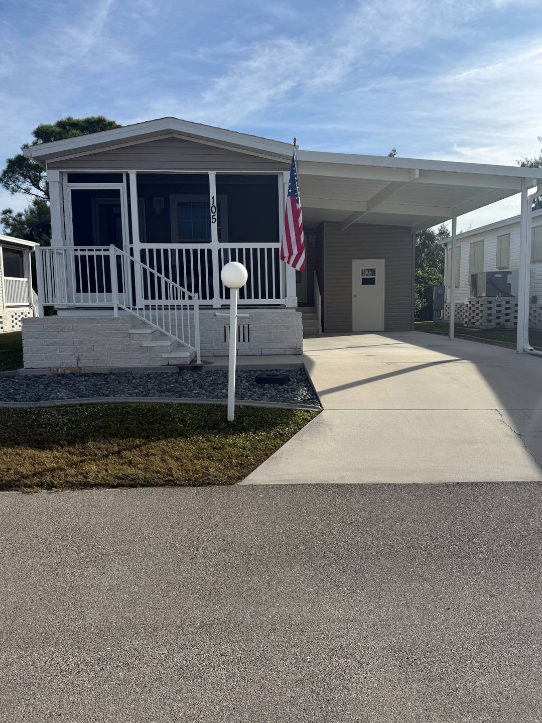 701 Aqui Esta Dr unit 105, Punta Gorda, FL 33950 - photo 1