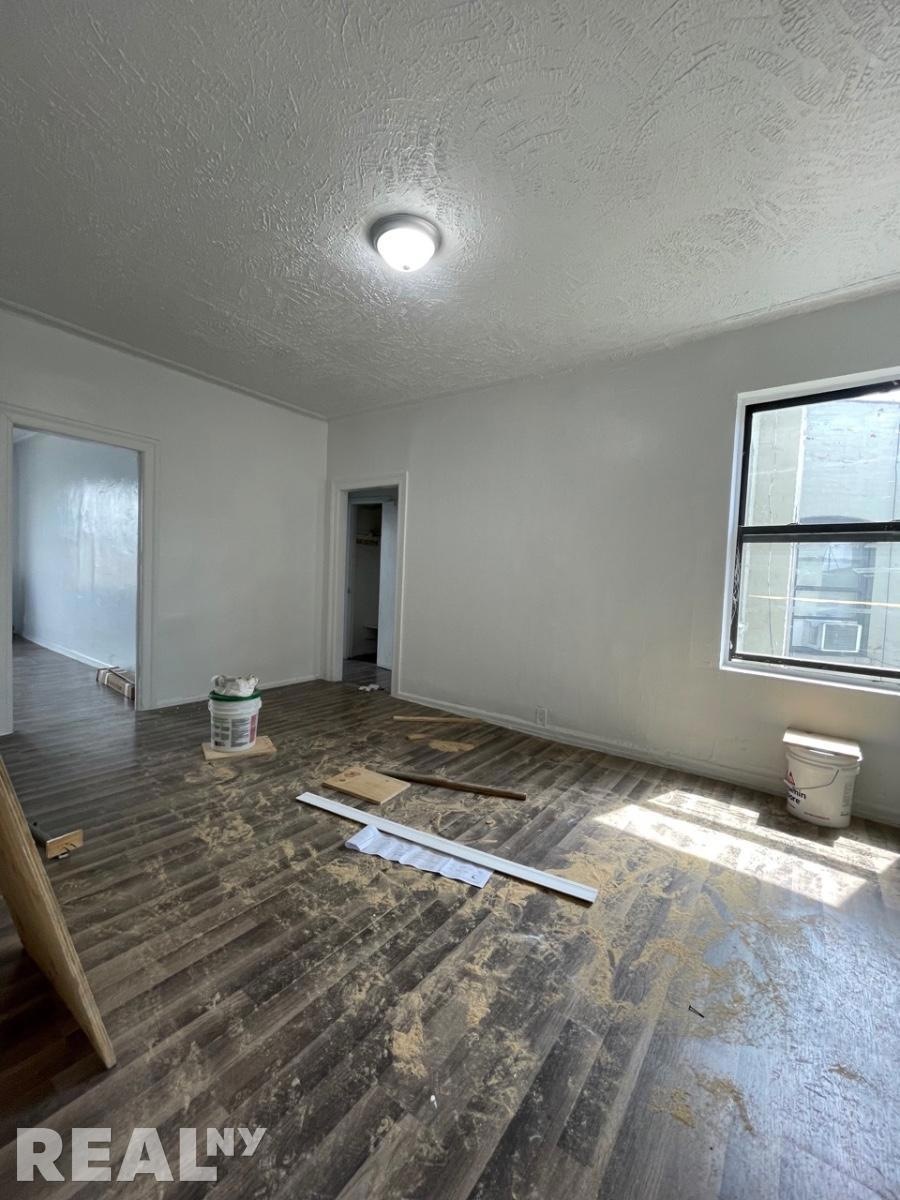 2565 Grand Concourse unit 3-D, Bronx, NY 10468 - photo 1