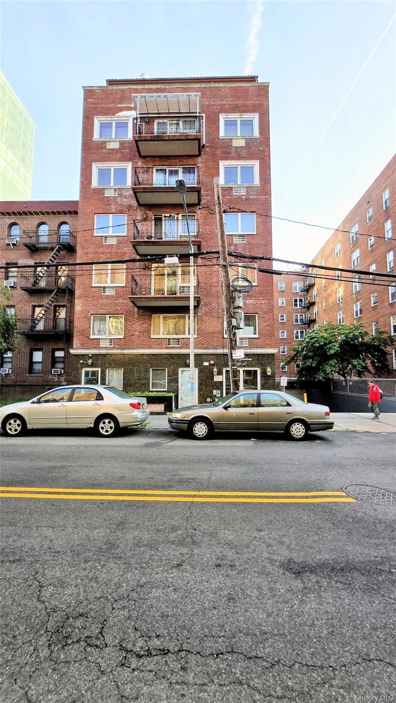 42-47 Union St unit 2A, Flushing, NY 11355 - photo 1