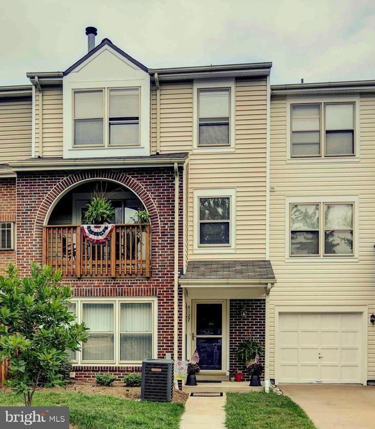 4127 Churchman Way unit 4, Woodbridge, VA 22192 - photo 1