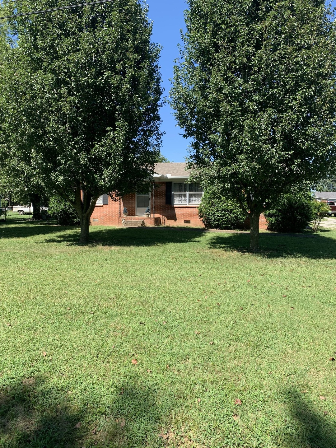 Main House - 224 Apache Cir