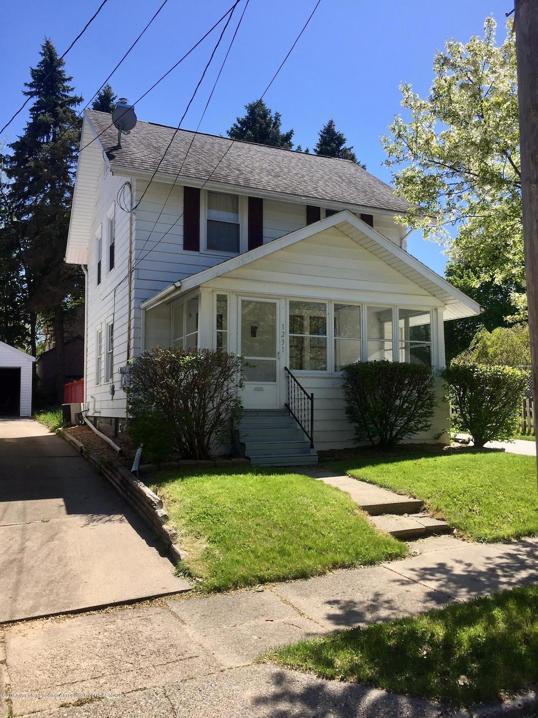 1231 Edward St, Lansing, MI 48910 - photo 1
