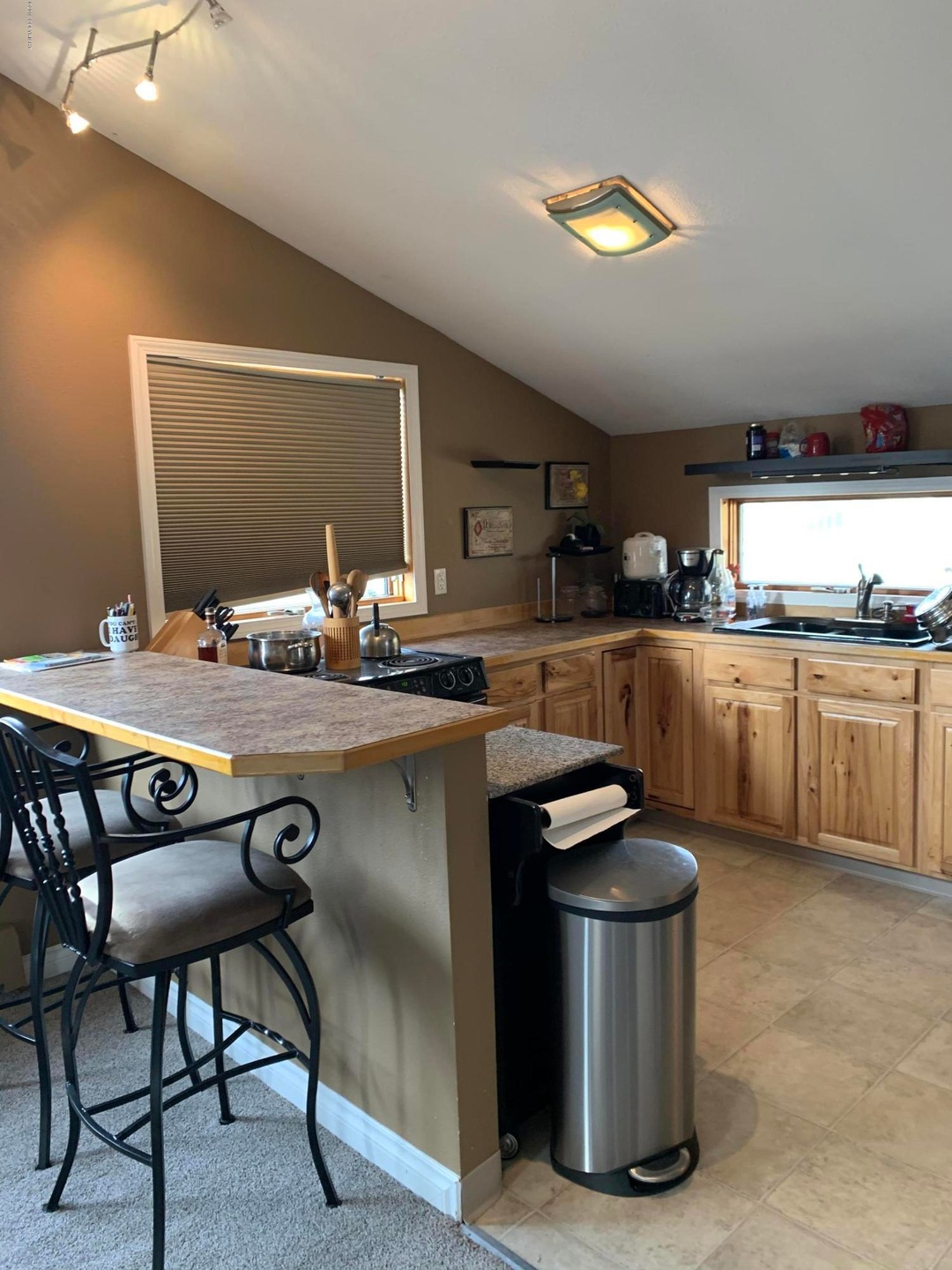 3504 Wyoming Dr unit 3, Anchorage, AK 99517 - photo 1