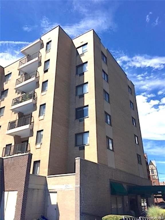 100 E Hartsdale Ave unit 5MW, Hartsdale, NY 10530 - photo 1