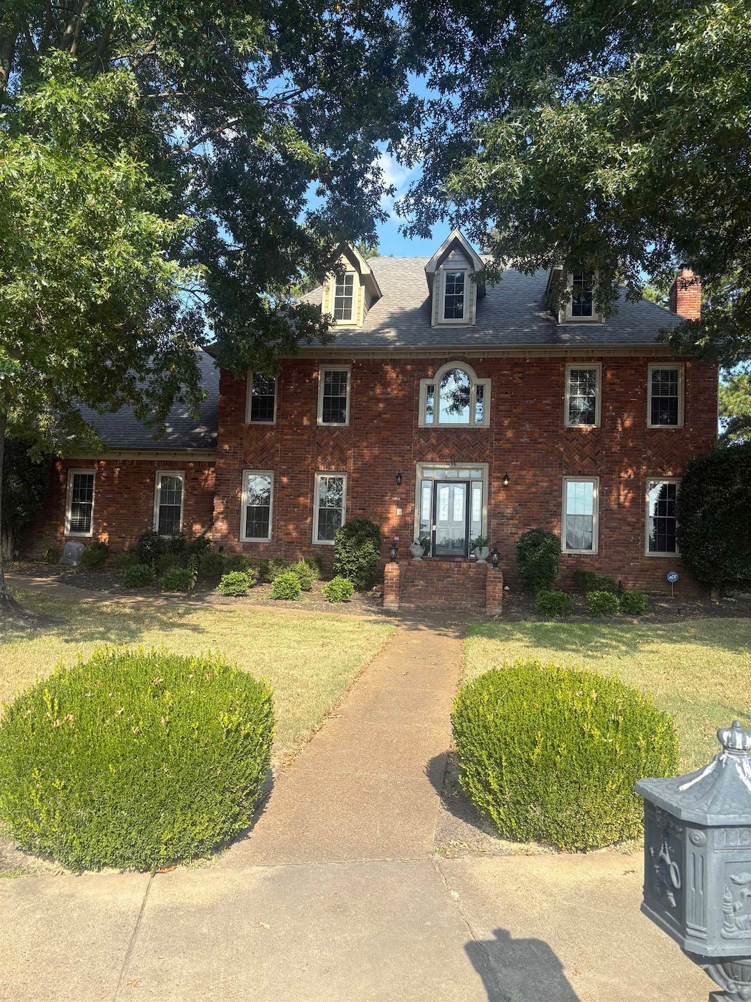 1196 E Lake Pointe Dr, Collierville, TN 38017 - photo 1