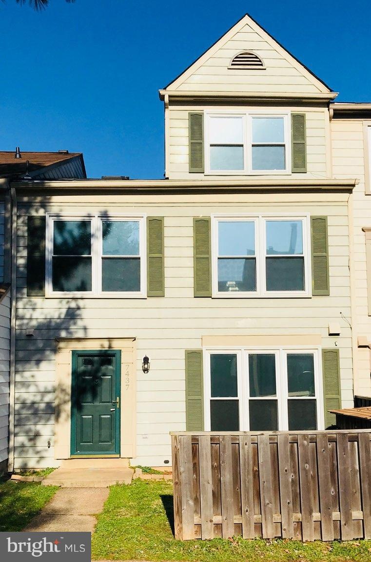 7437 Rokeby Dr unit 10, Manassas, VA 20109 - photo 1