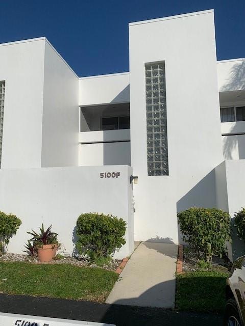 Front of Townhome