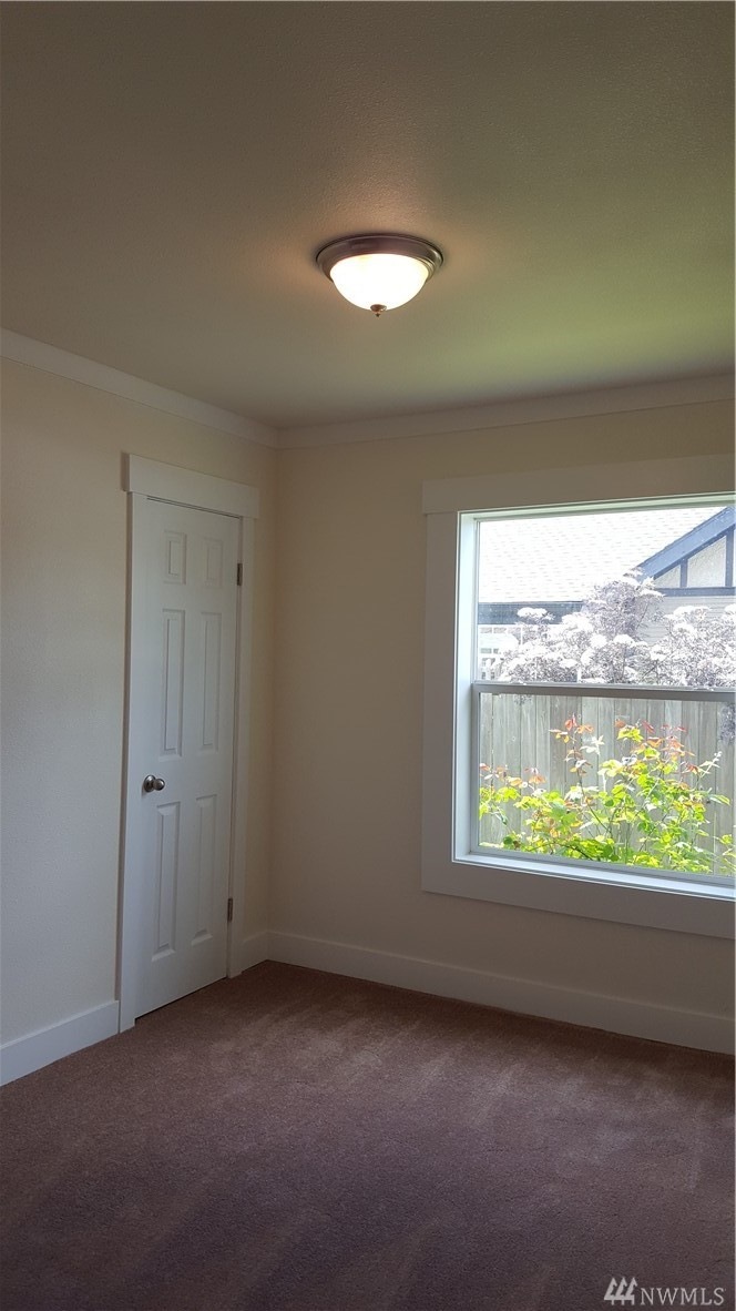 561 SW Cascade Ave, Chehalis, WA 98532 - photo 1