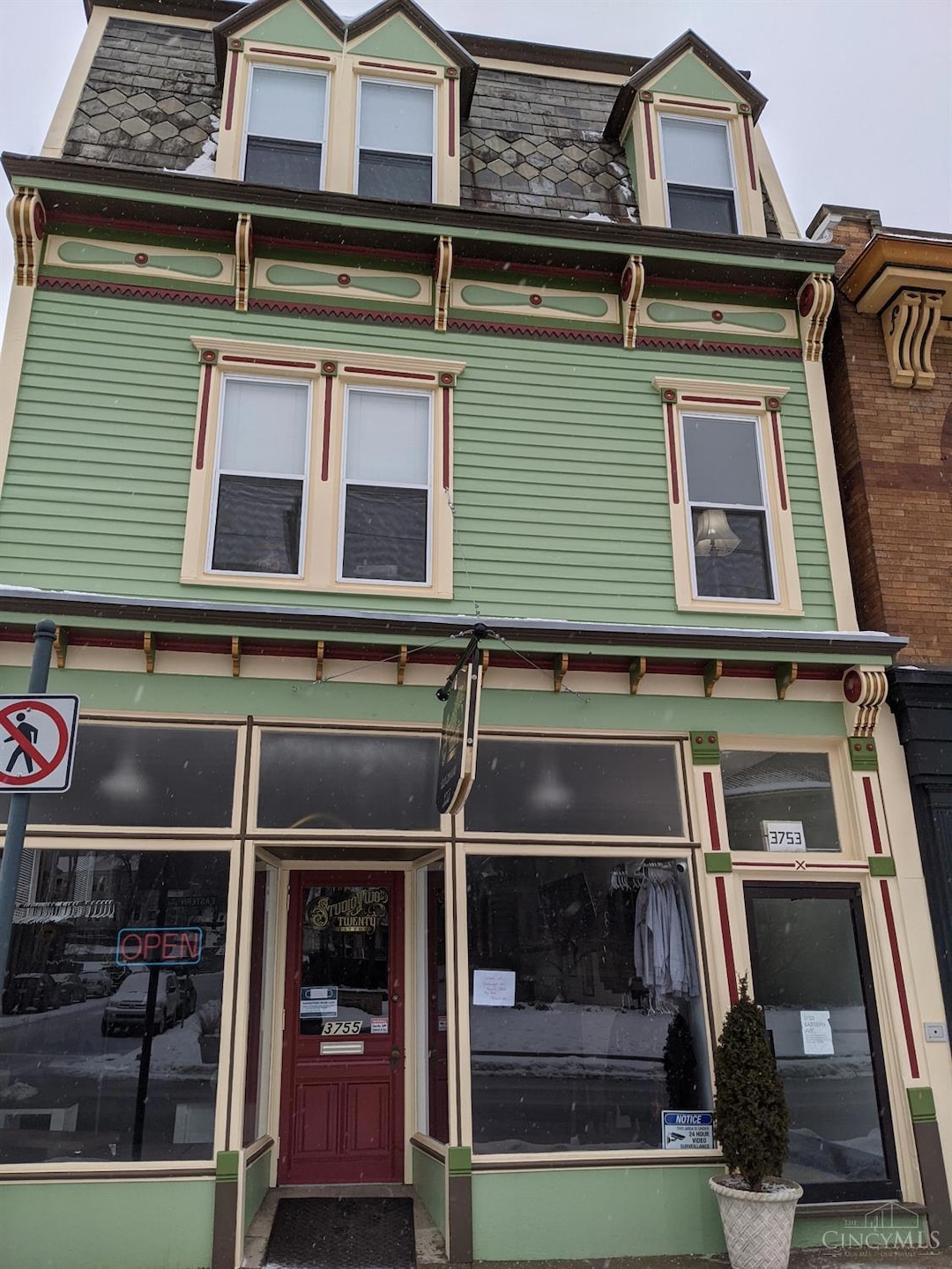 For Rent $2,000/month