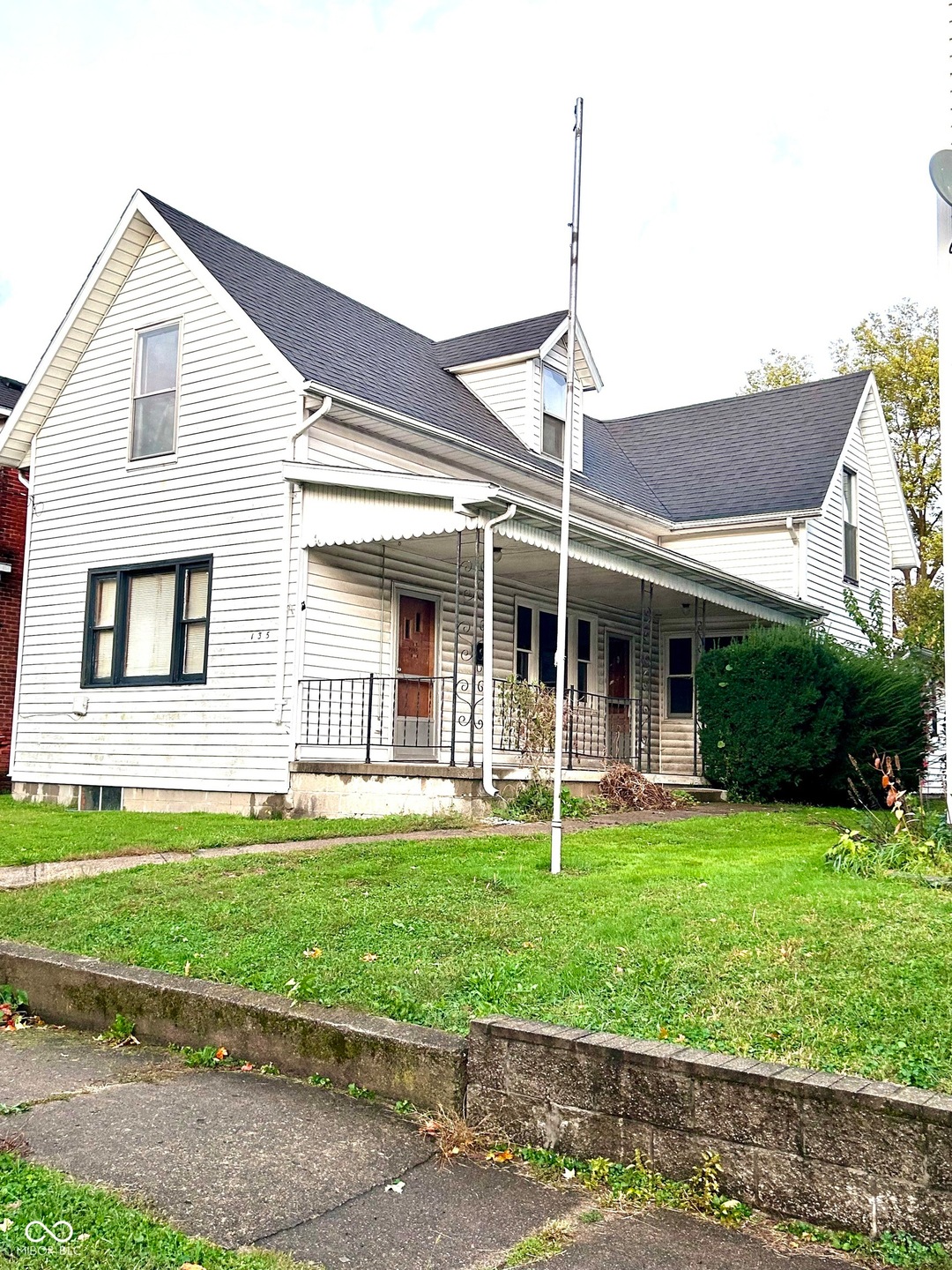 135 S Jefferson St, Knightstown, IN 46148 - photo 1