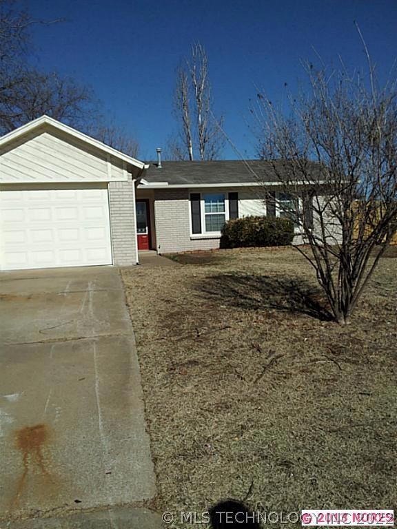 1429 E 139th St, Glenpool, OK 74033 - photo 1