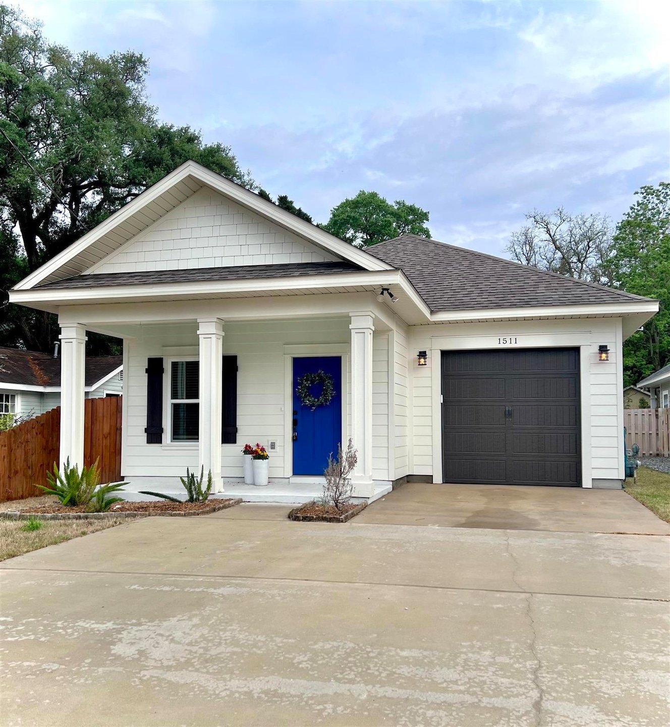 Sold $490,000 • Co-Listing Agent