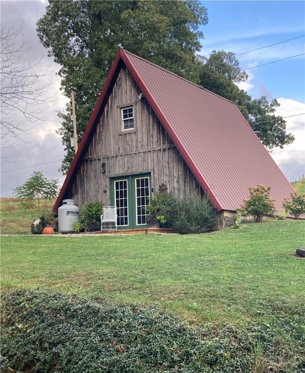Welcome to 1617 Honey Hollow Road!