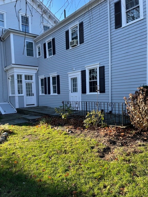 12 William St unit rear, South Dartmouth, MA 02748 - photo 1