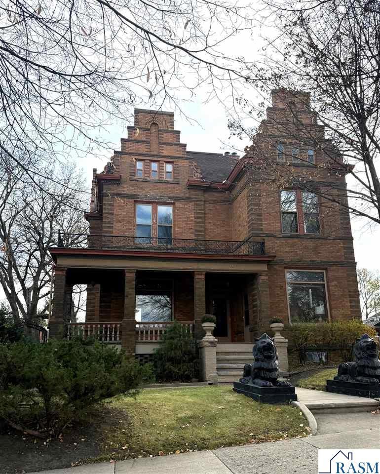 611 Center St, New Ulm, MN 56073 - photo 1