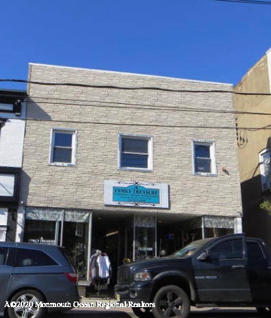 15 W Front St unit 1 (front), Keyport, NJ 07735 - photo 1