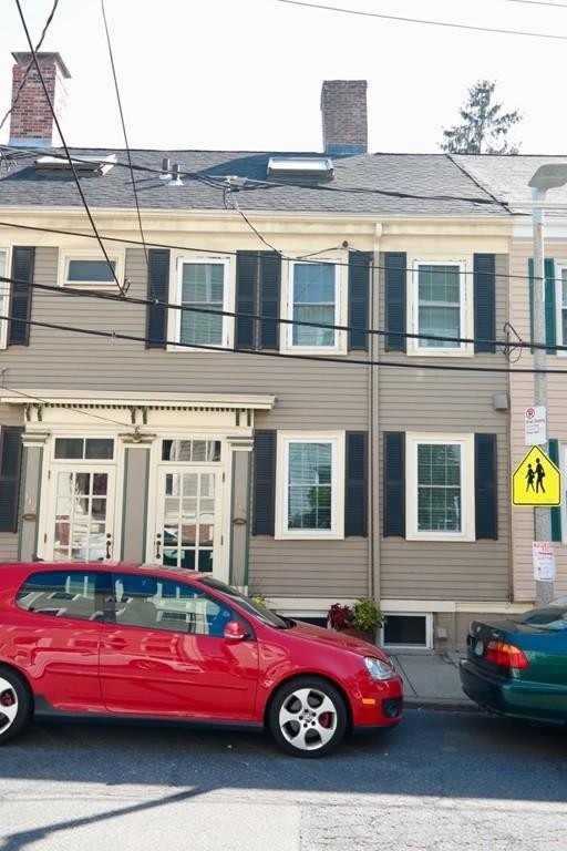 114 Bartlett St, Charlestown, MA 02129 - photo 1