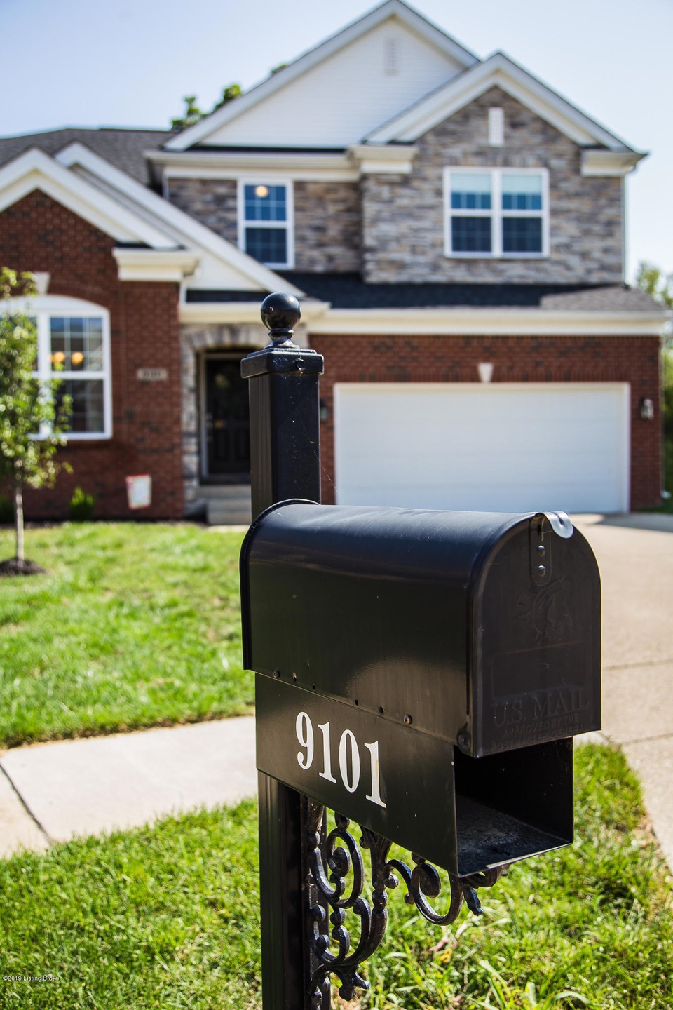 9101 Blue Boulder Ct, Louisville, KY 40291 - photo 1