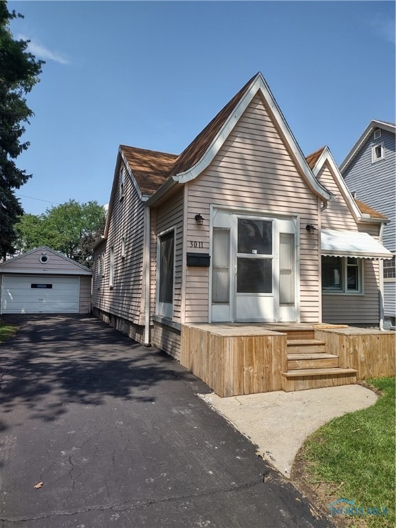 3011 121st St, Toledo, OH 43611 - photo 1