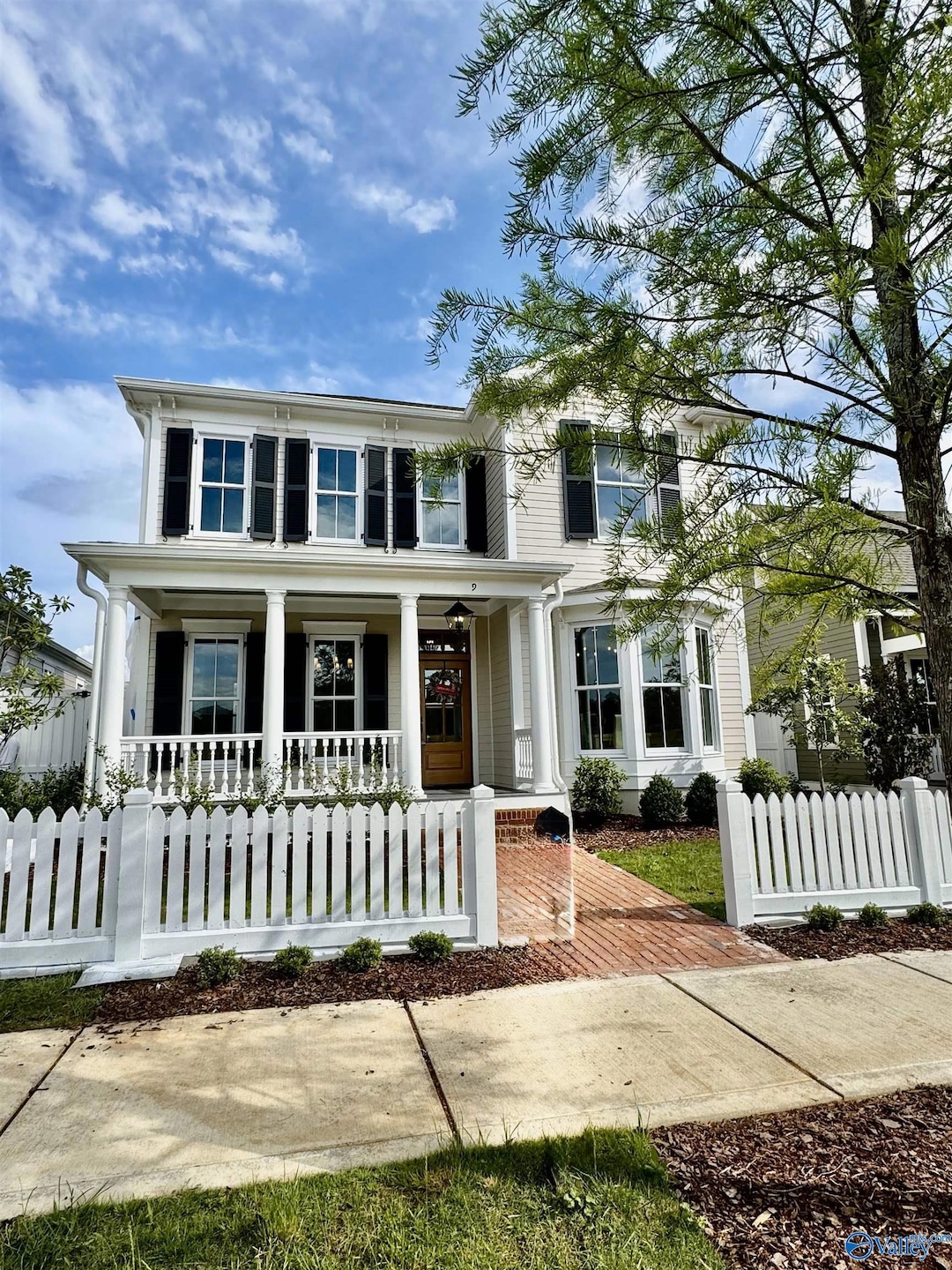 Sold $885,000 • Co-Listing Agent