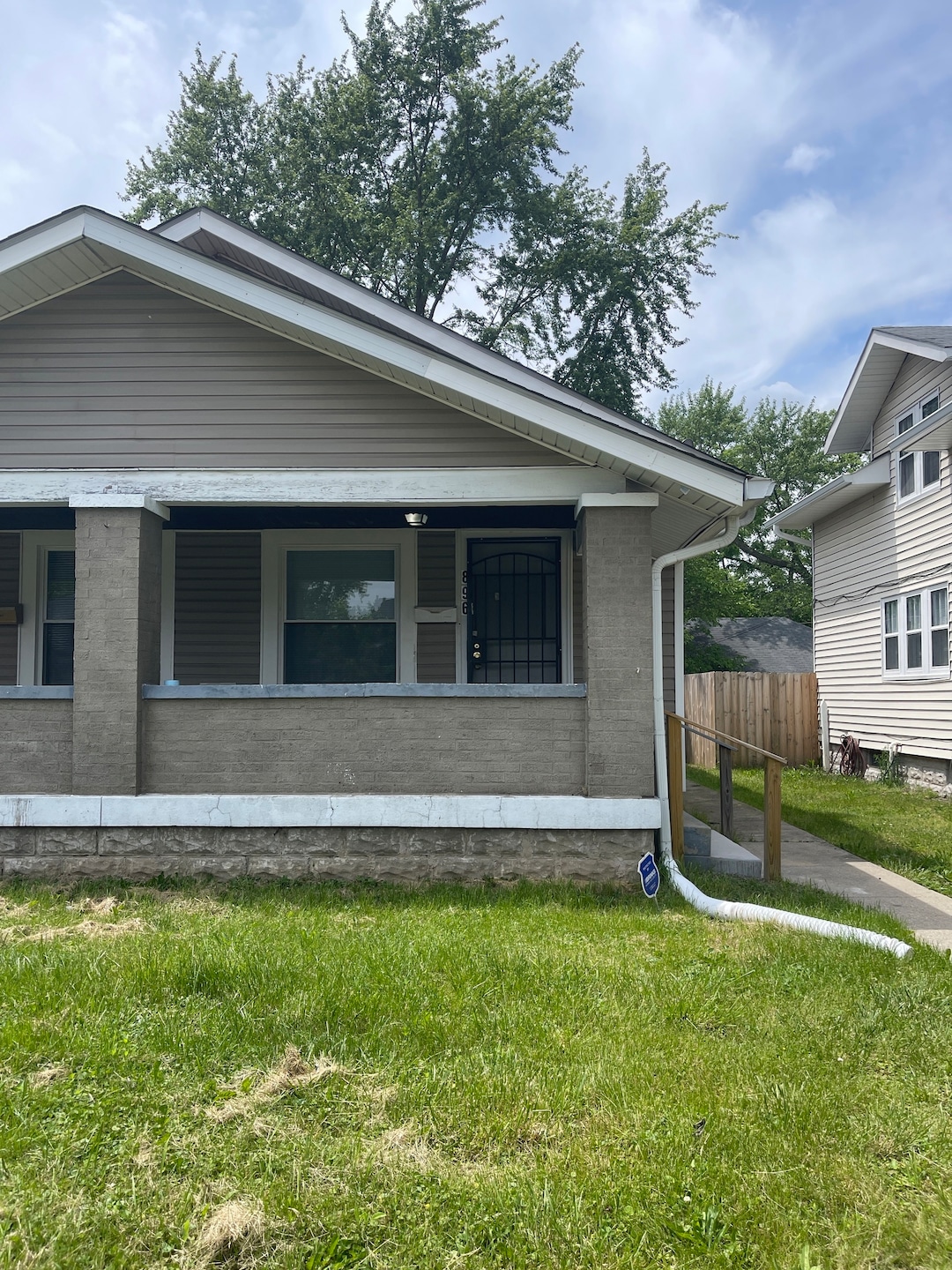896 N Gladstone Ave, Indianapolis, IN 46201 - photo 1