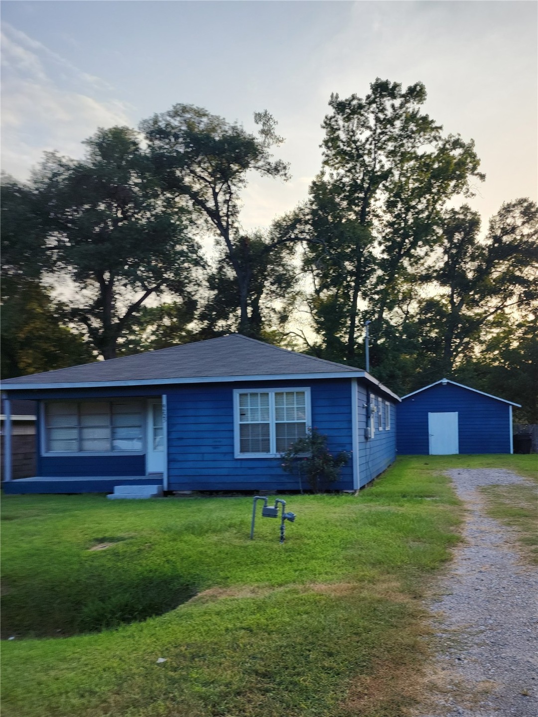 9225 Sandra St, Houston, TX 77016 - photo 1