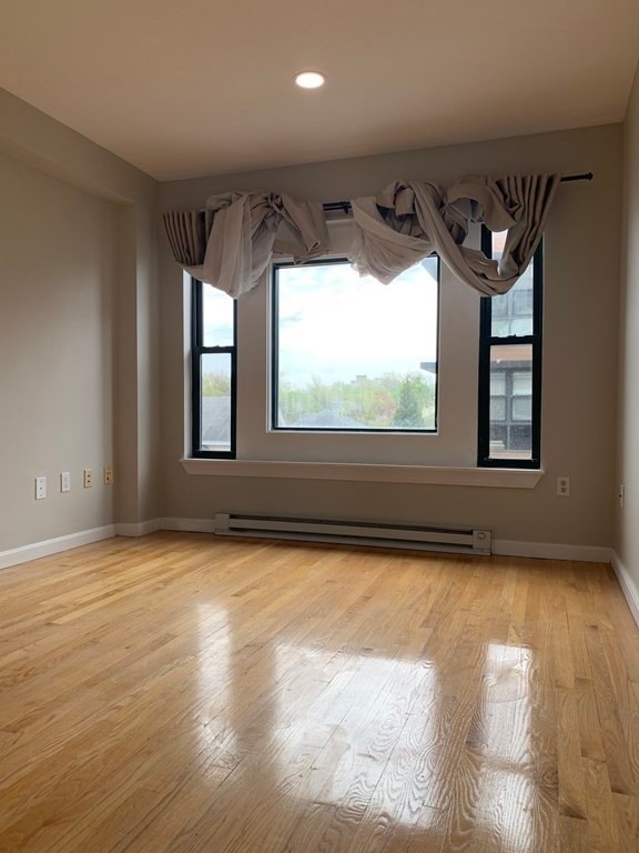 The Vicomte unit 404, Allston, MA 02134 - photo 1