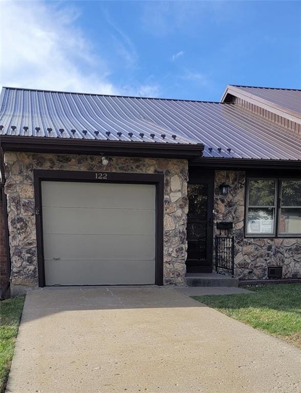 122 N Ryans Way, Saint Joseph, MO 64506 MLS HMS2462269