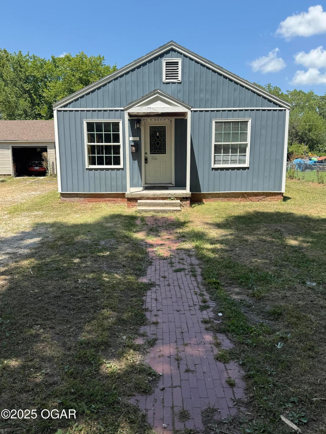 204 E 18th St, Baxter Springs, KS 66713 - photo 1