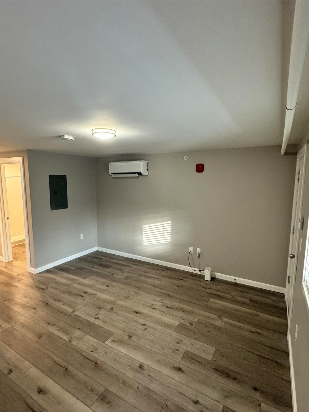 24 Monarch Way unit 201, Portsmouth, NH 03801 - photo 1