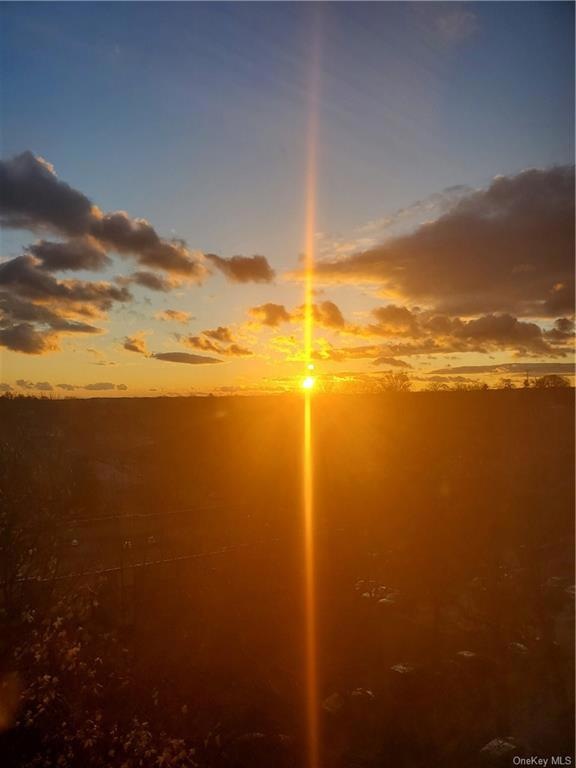 Cresthaven unit 602, Yonkers, NY 10703 - photo 1