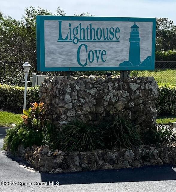 Lighthouse Cove Sign