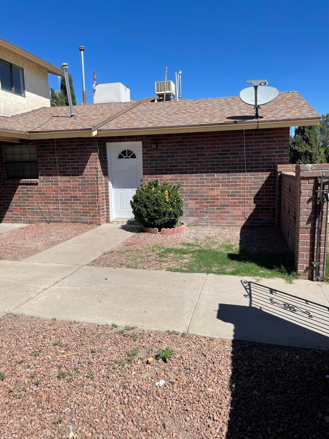 Front- door way 