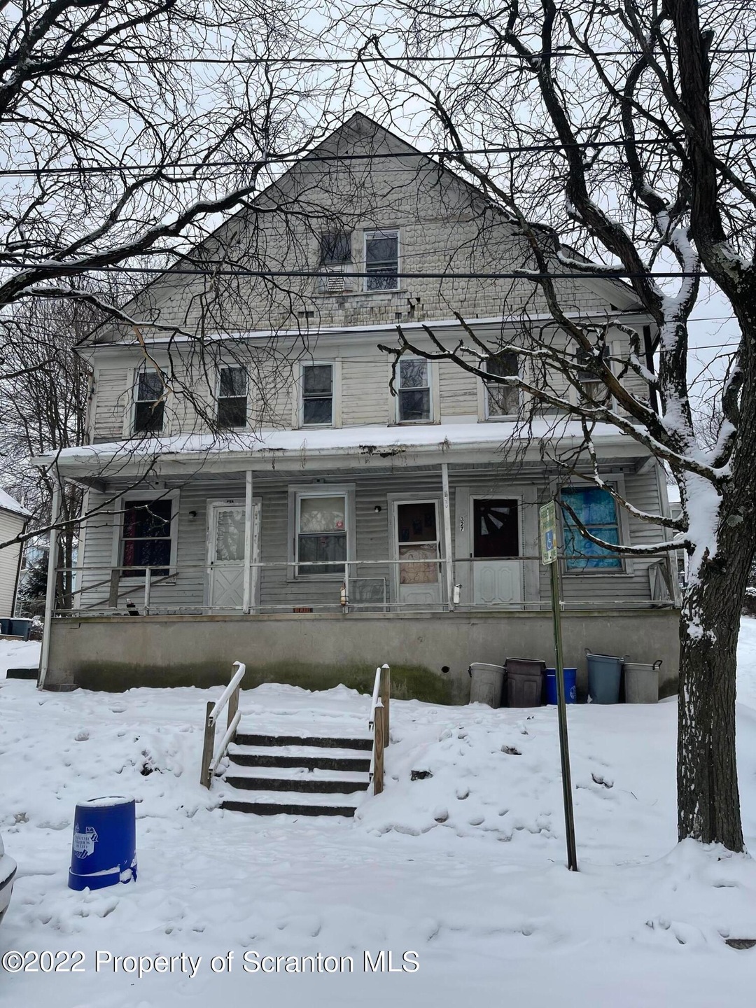 327 Spring St, Scranton, PA 18508 - photo 1