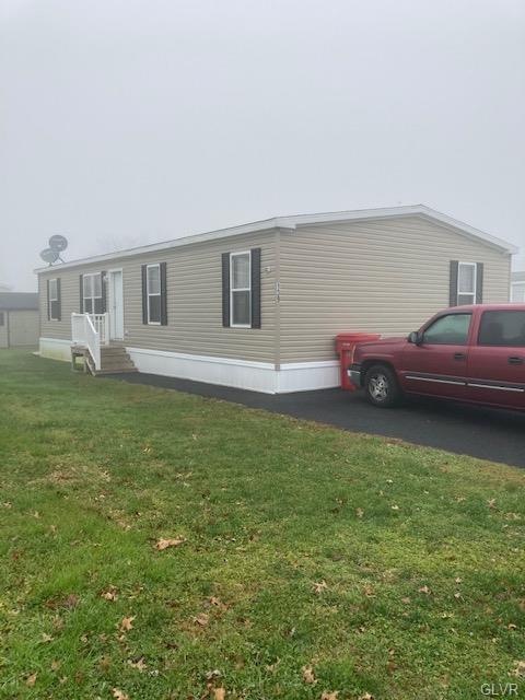 139 Concord Dr, Hereford, PA 18056 - photo 1