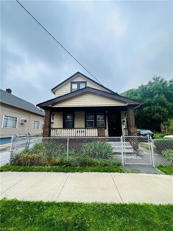 Front House - 1171 E 61st