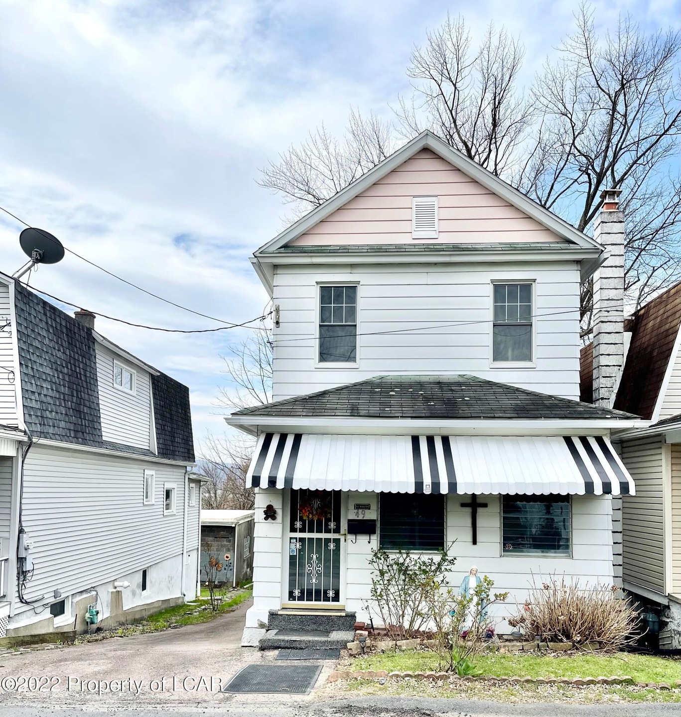 49 Wilcox St, Wilkes Barre, PA 18705 - photo 1