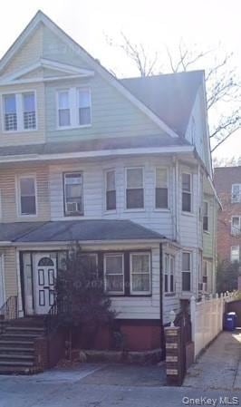 Pending $950,000 • Co-Listing Agent