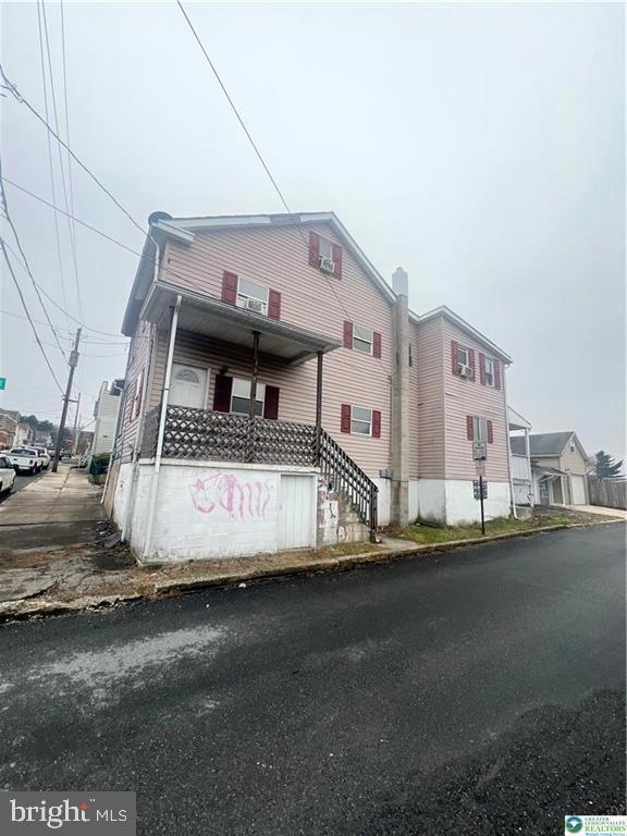 154 3rd St, Coaldale, PA 18218 - photo 1