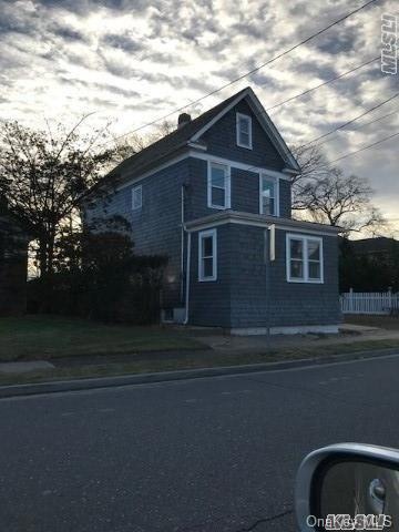 61 Hungry Harbor Rd, Valley Stream, NY 11581 - photo 1