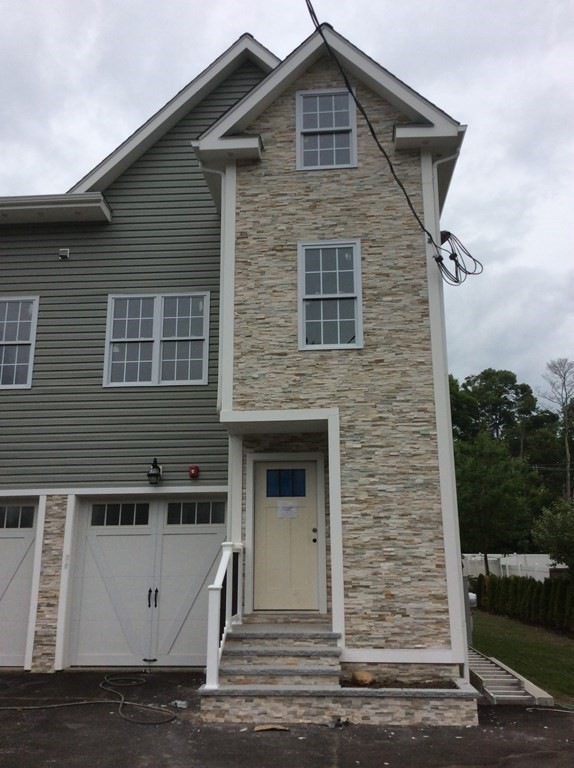 46 Church St unit 3, Hudson, MA 01749 - photo 1