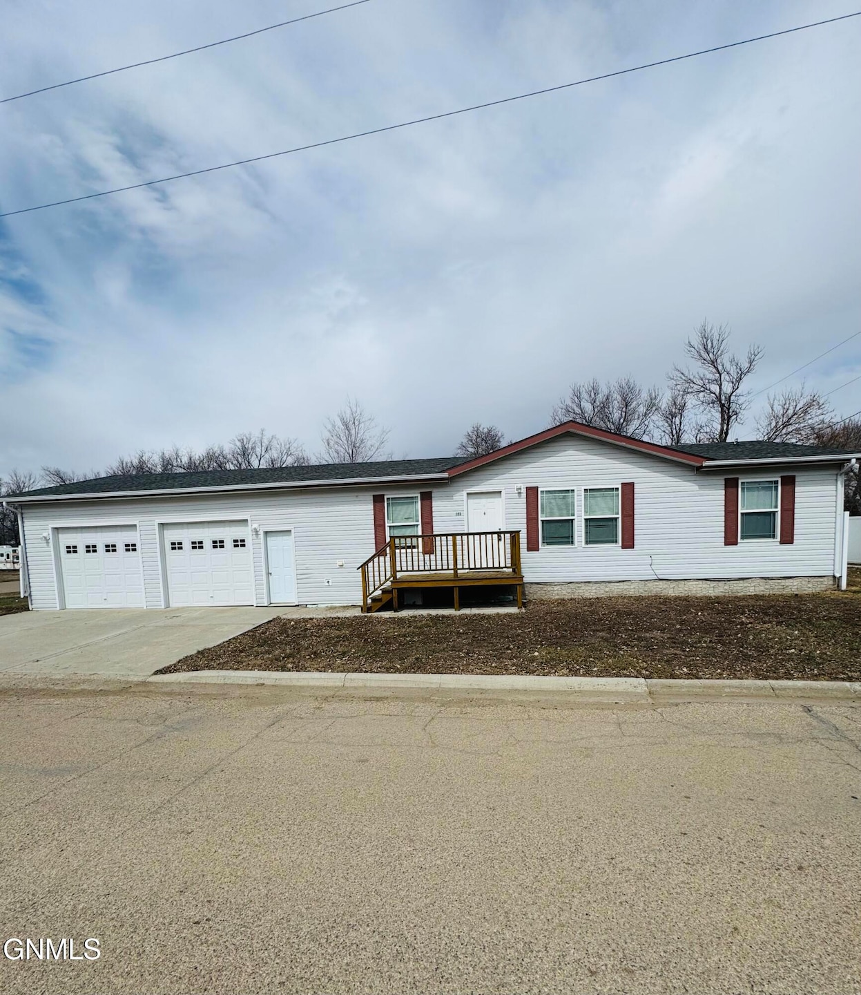 103 4th Ave NE, Crosby, ND 58730 - photo 1