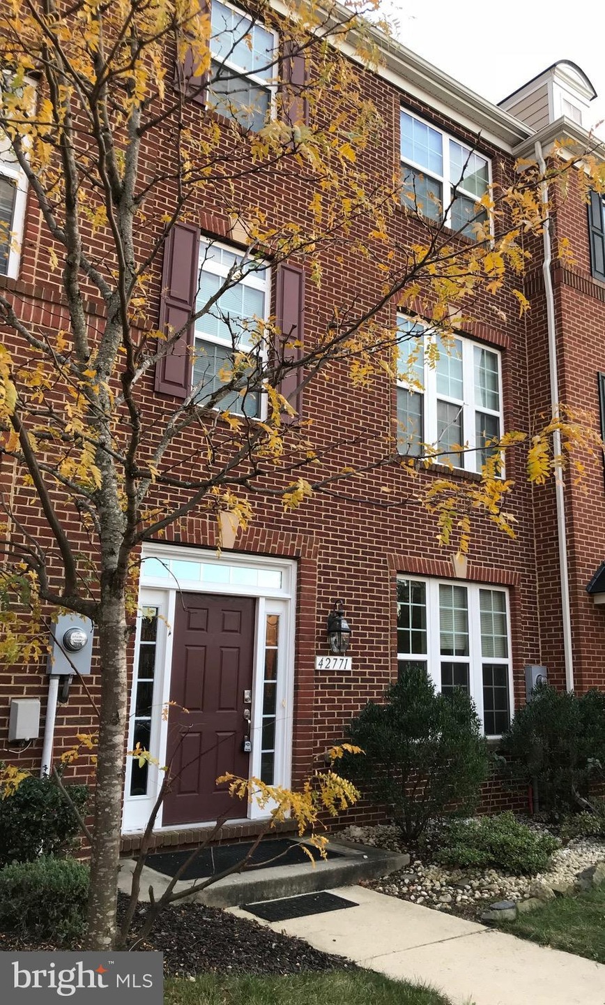 42771 Hay Rd, Ashburn, VA 20147 - photo 1