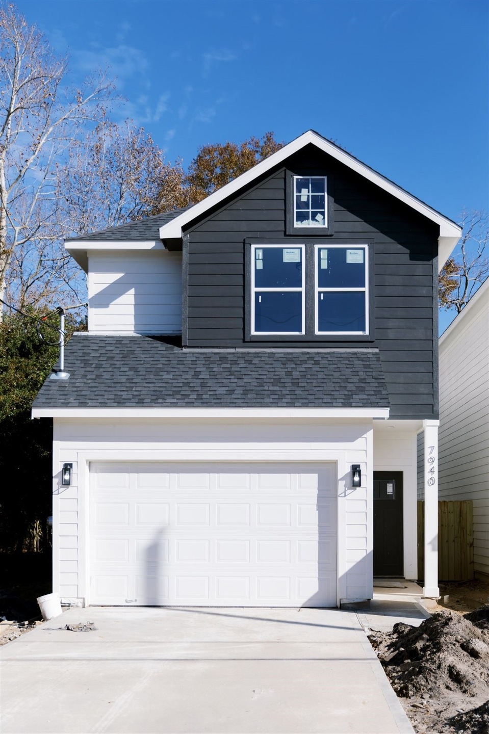 7940 Dyer St, Houston, TX 77088 - photo 1