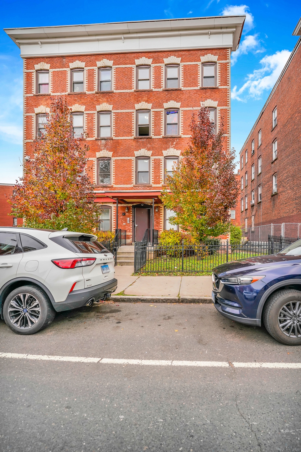 1004 Broad St unit 4S, Hartford, CT 06106 - photo 1