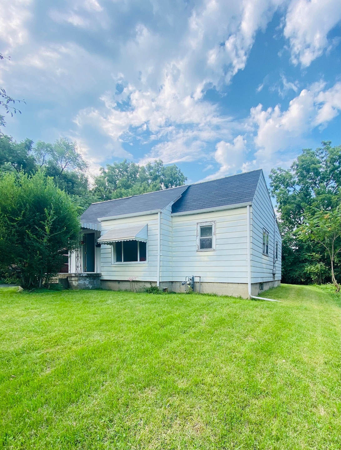 1326 W 14th St, Anderson, IN 46016 - photo 1