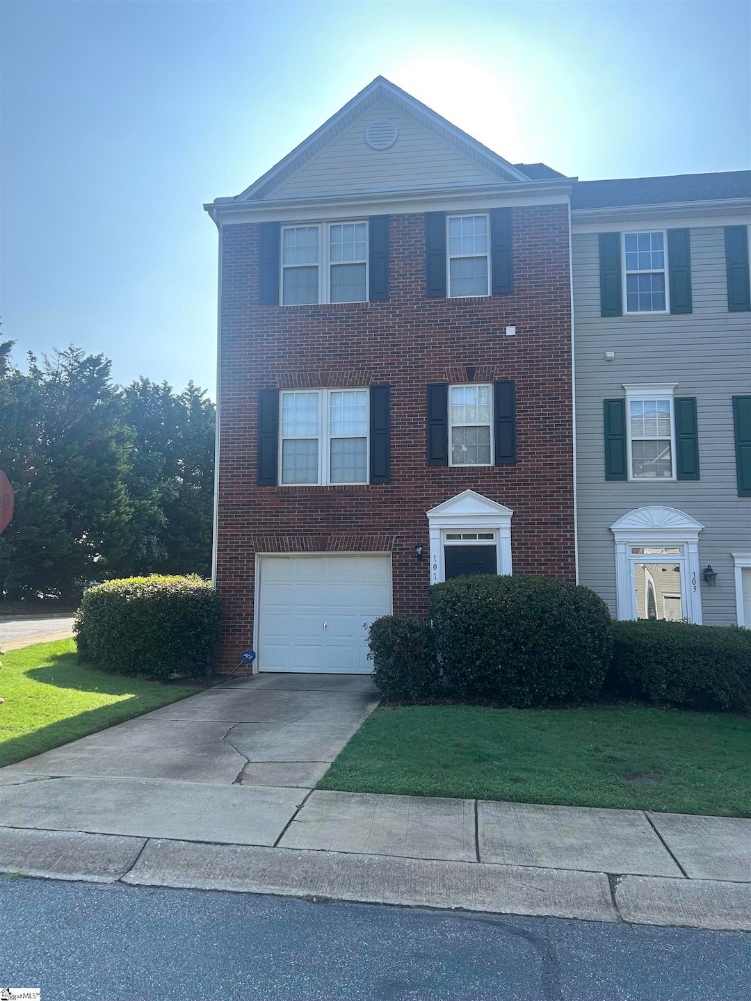 For Rent $1,695/month